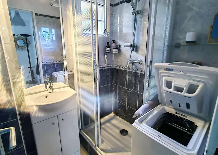 Διαμέρισμα Spacieux T2 Climatise Avec Parking, Terrasse Et Wi-fi - Fr-1-607-205 Agde